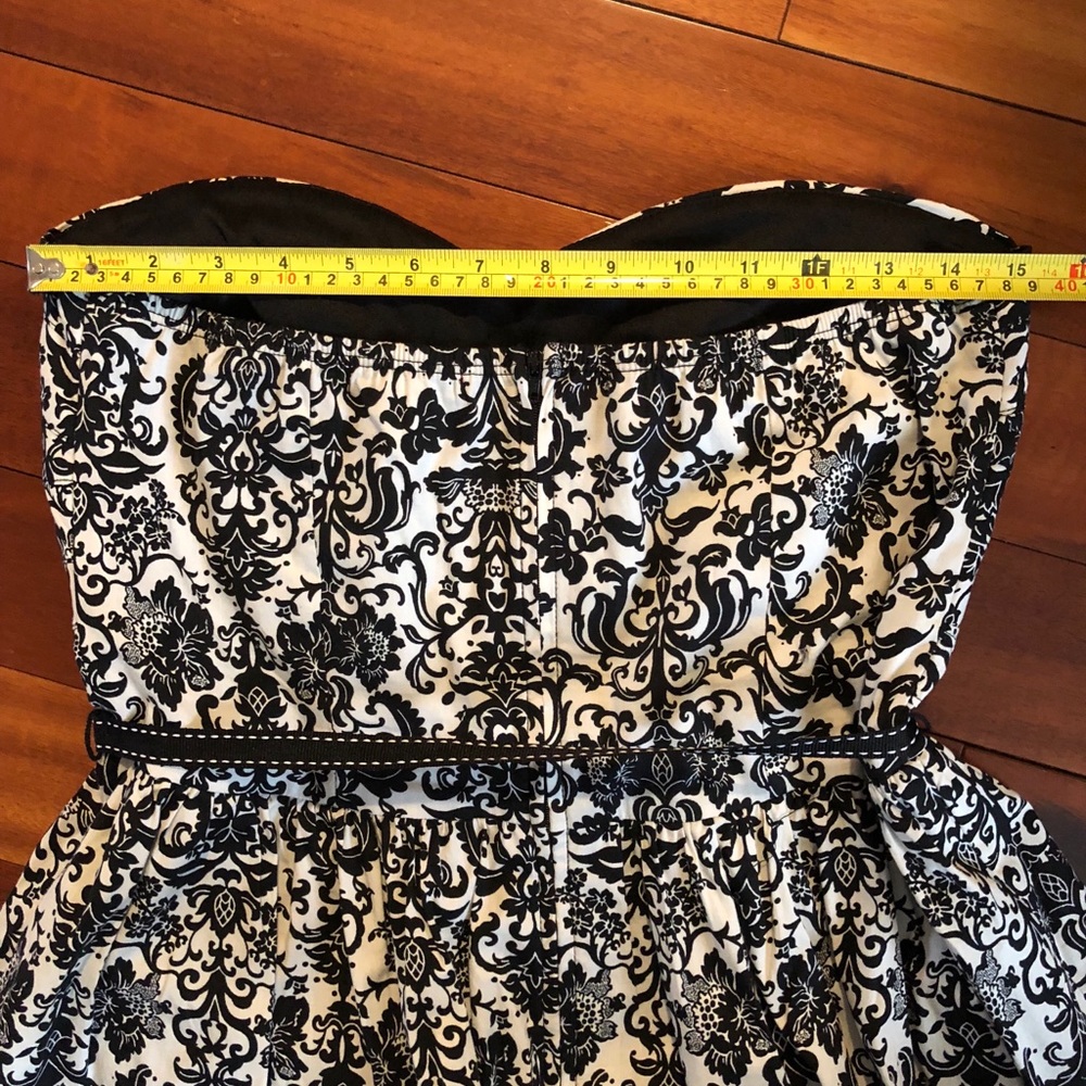 Women’s dress